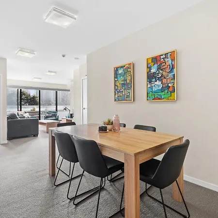 Chic Inner City Convenience, With Secure Parking Melbourne Exterior photo