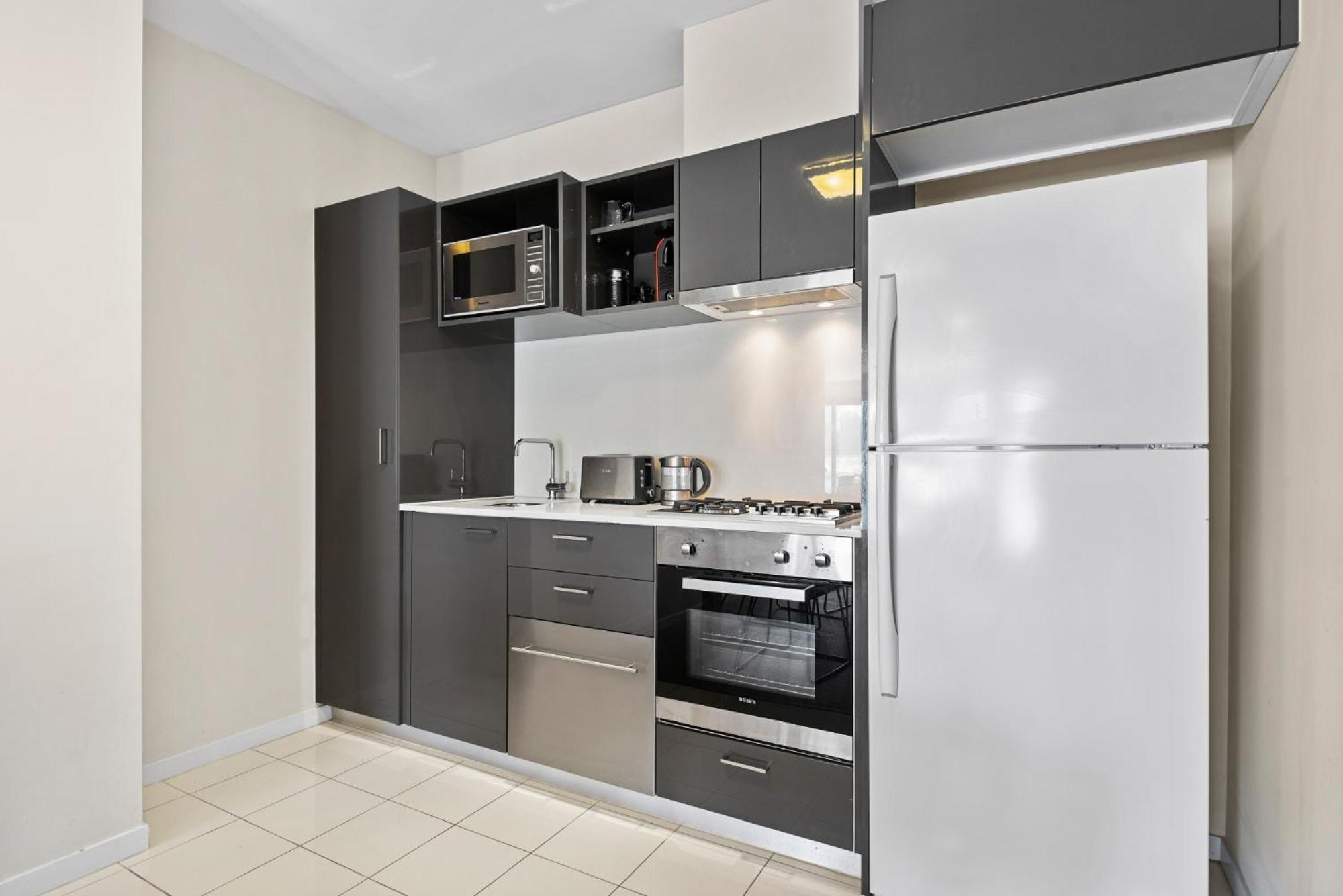 Apartment Chic Inner Convenience, With Secure Parking Melbourne