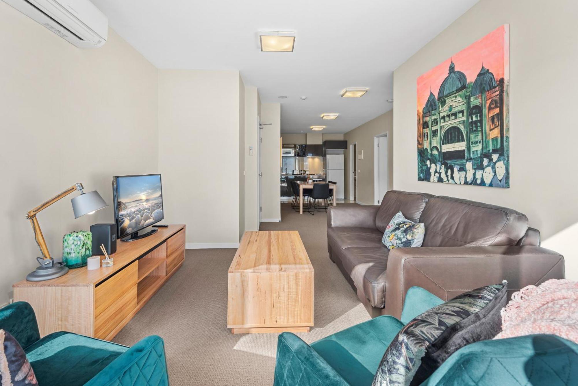 Chic Inner Convenience, With Secure Parking